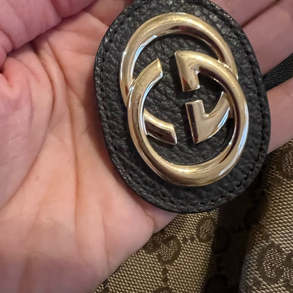 Gucci sukey large bag , very good condition